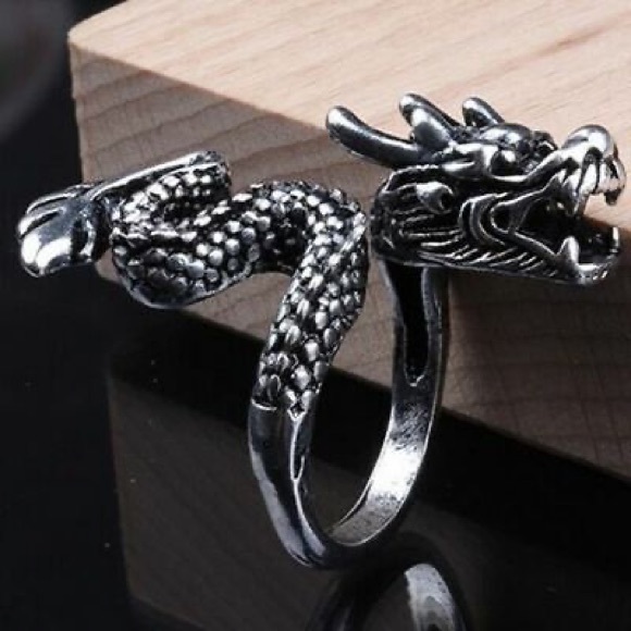 Brand New Unisex Size 2 Adjustable Stainless Steel Ring With Dragon Shape Ring - Picture 3 of 8